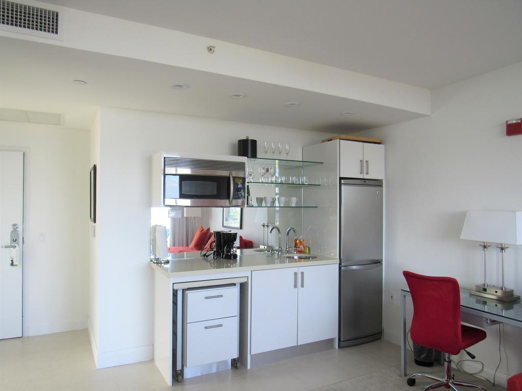 C Ocean Rentals At Strand Ocean Drive (Adults Only) Маямі-Біч Екстер'єр фото